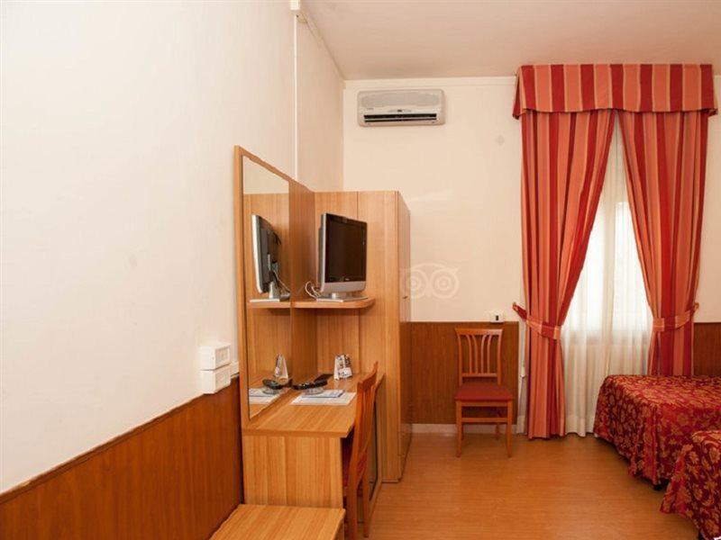 Hotel Cassia Rome Bagian luar foto